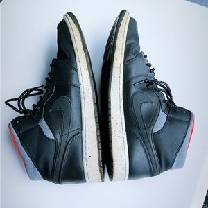 Nike holiday Jordan 1 size 11